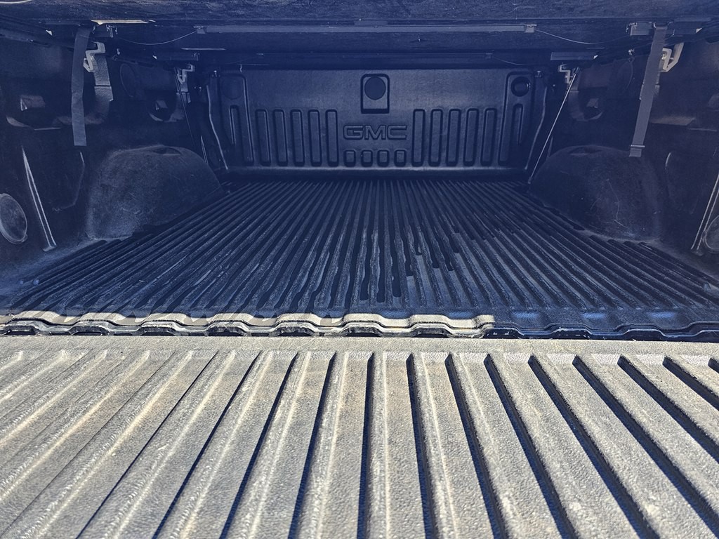 2018 GMC Sierra Image 12