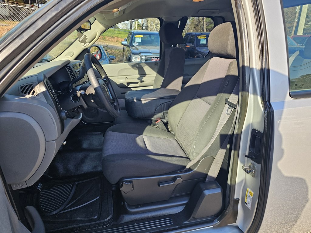 2011 Chevrolet Silverado 1500 Image 13