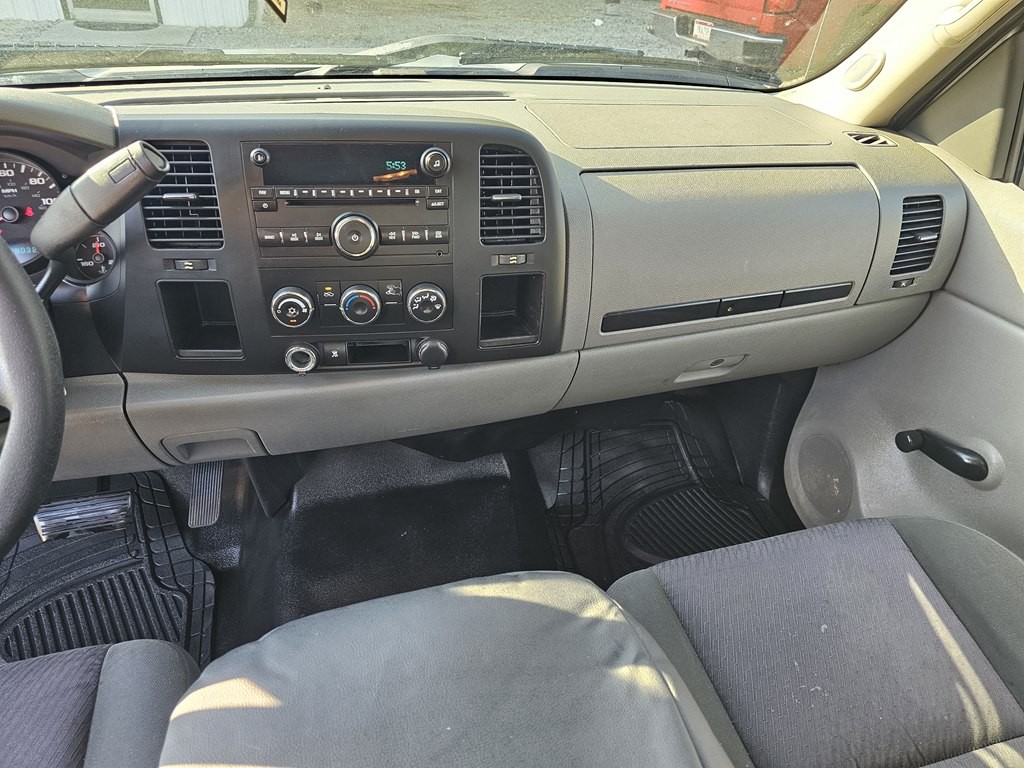 2011 Chevrolet Silverado 1500 Image 24