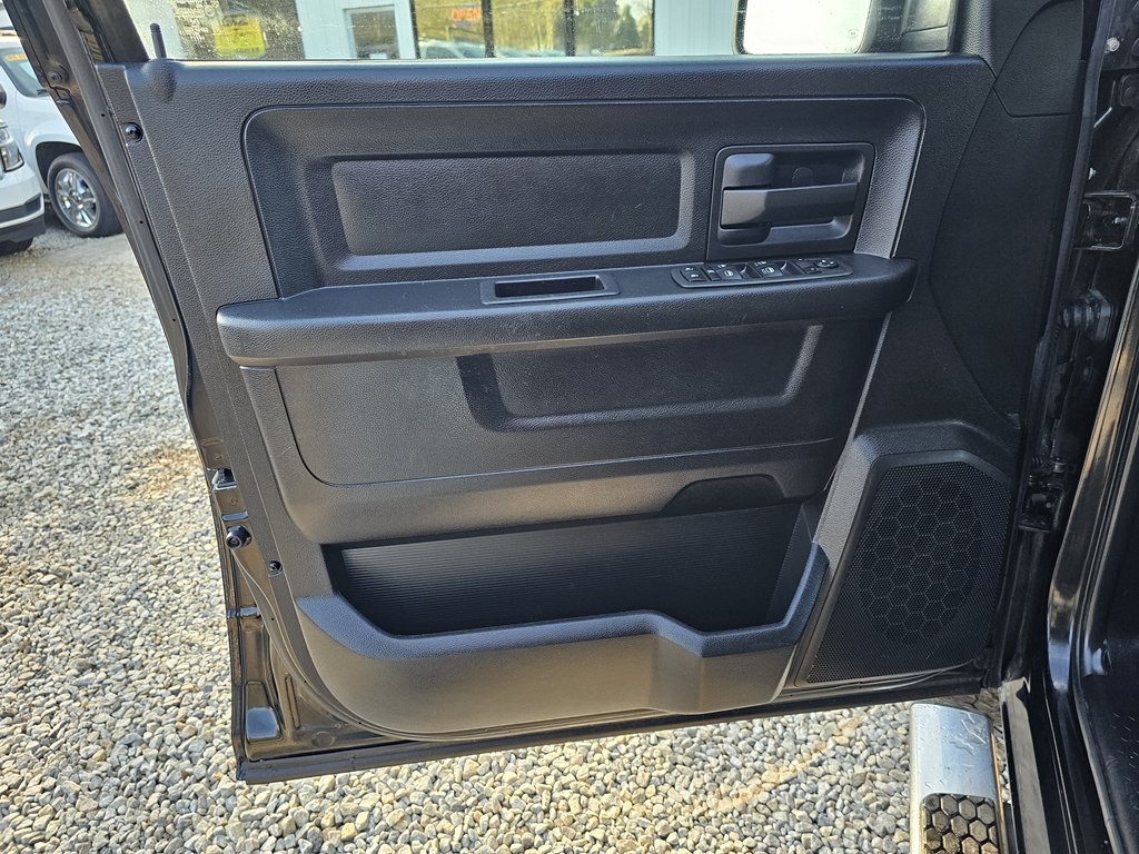 2014 RAM 1500 Image 13
