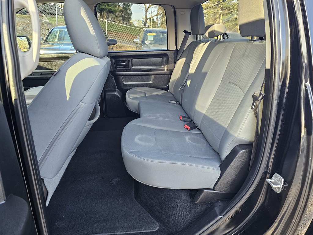 2014 RAM 1500 Image 14