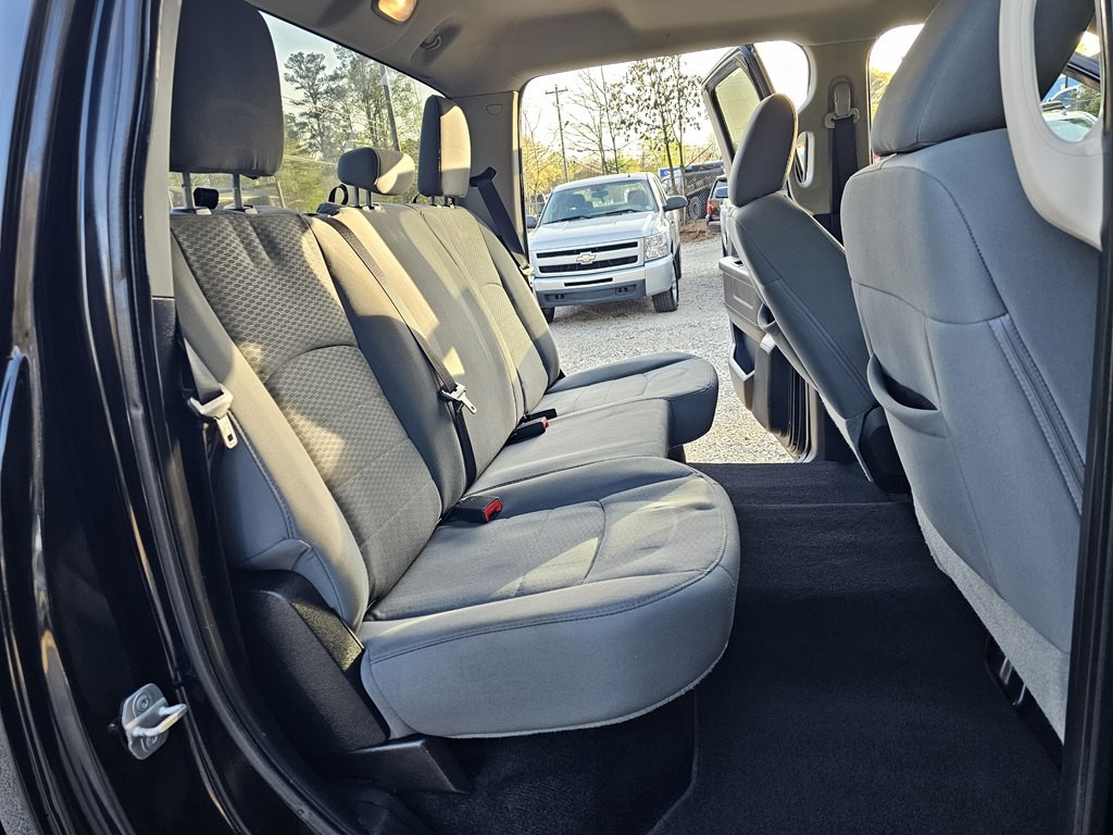 2014 RAM 1500 Image 16
