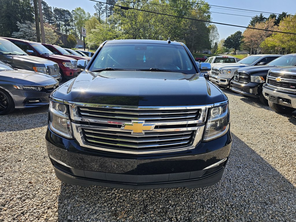 2017 Chevrolet Suburban Image 4