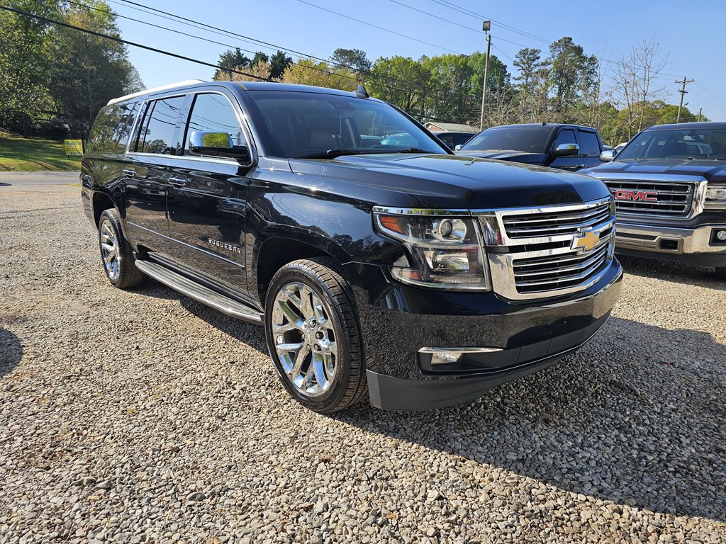 2017 Chevrolet Suburban Image 6