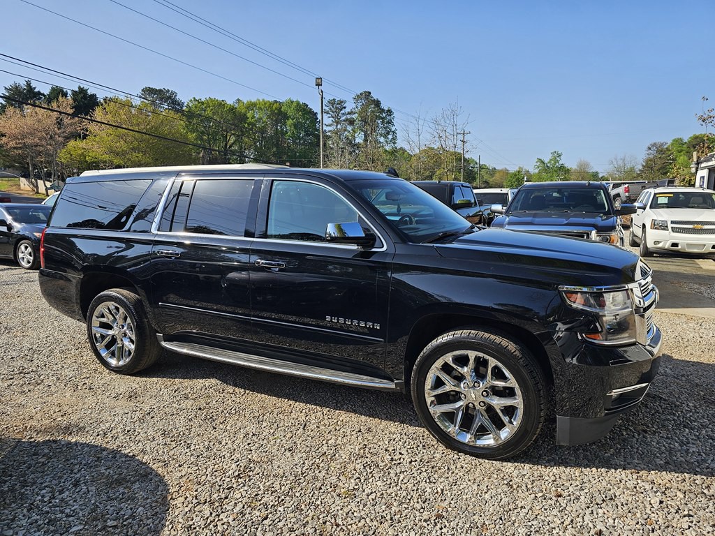 2017 Chevrolet Suburban Image 7