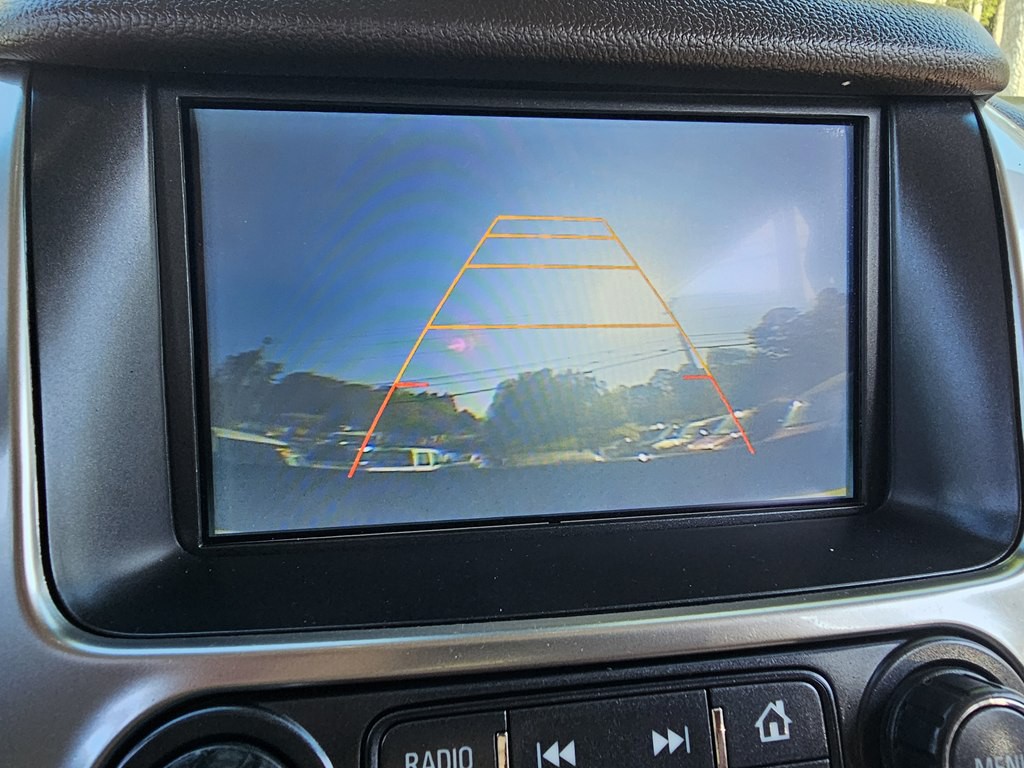 2017 Chevrolet Suburban Image 24