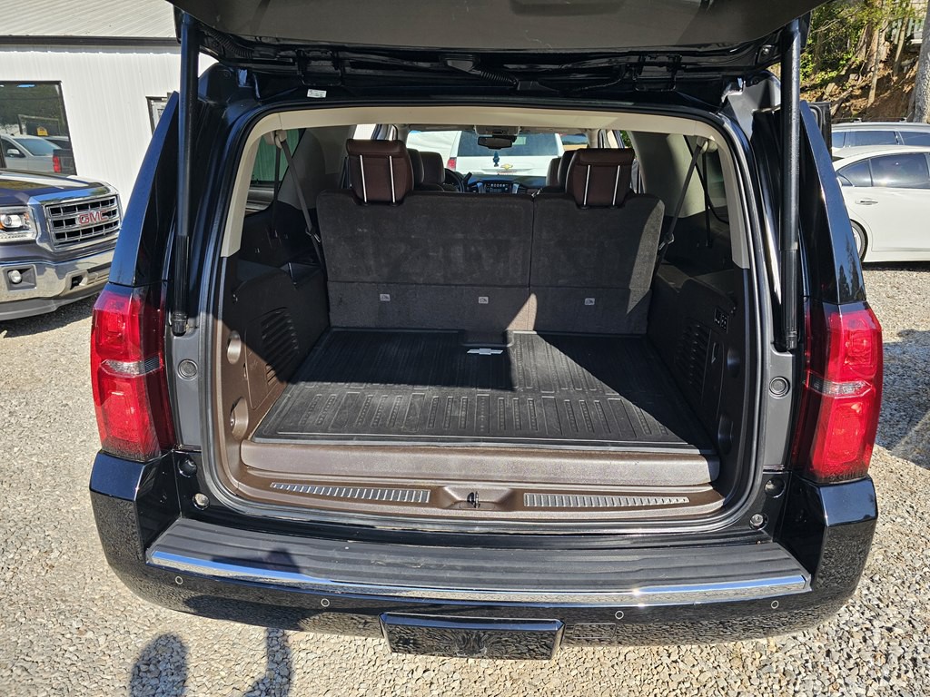 2017 Chevrolet Suburban Image 26