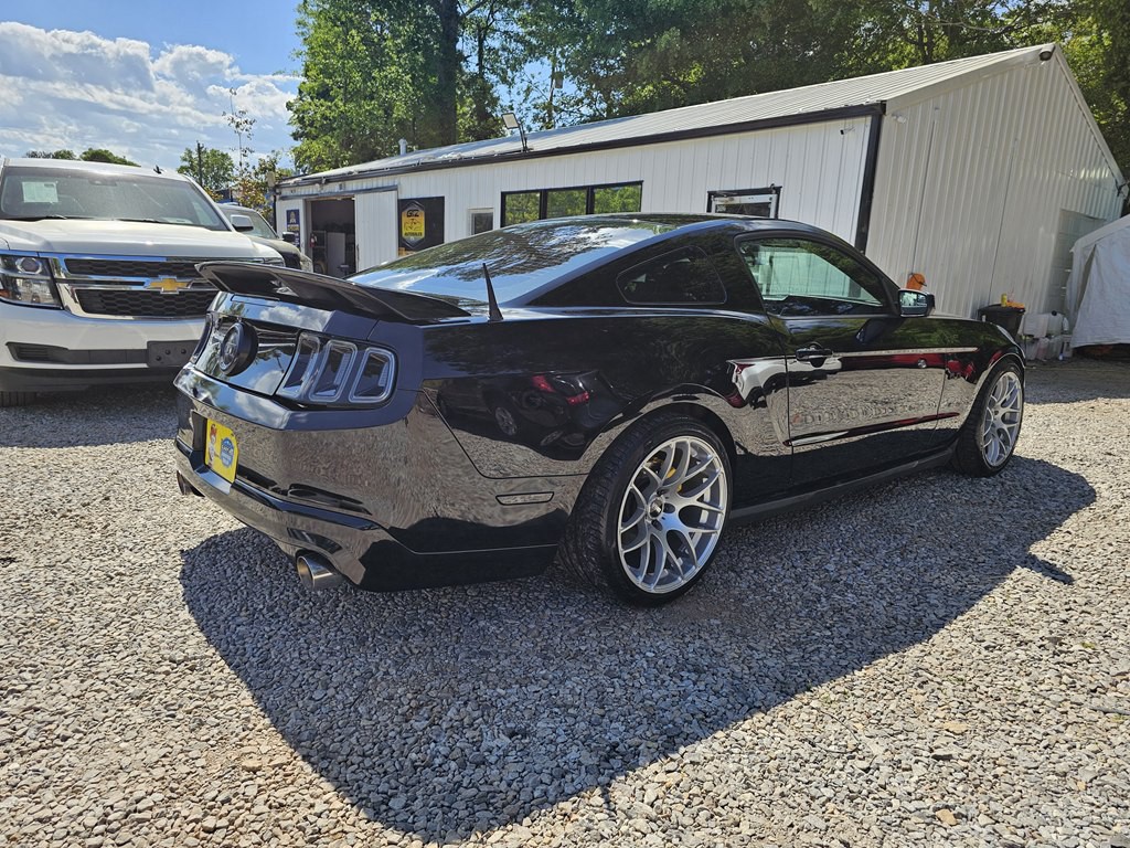 2012 Ford Mustang Image 8