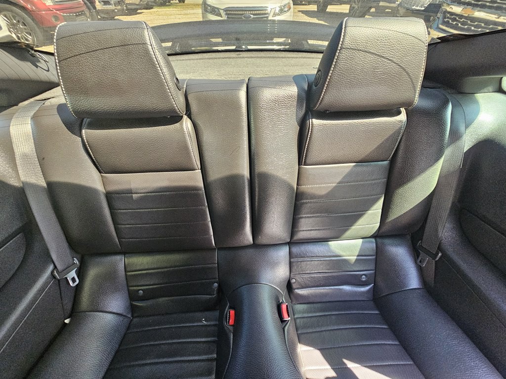 2012 Ford Mustang Image 15