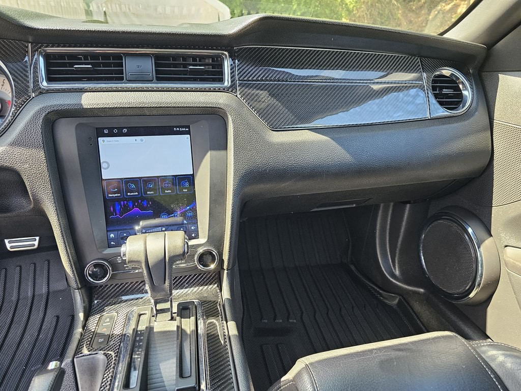 2012 Ford Mustang Image 17