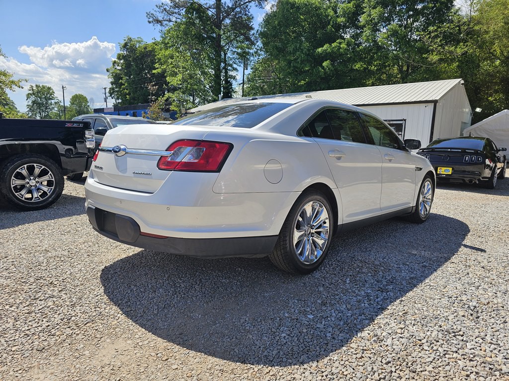 2012 Ford Taurus Image 8