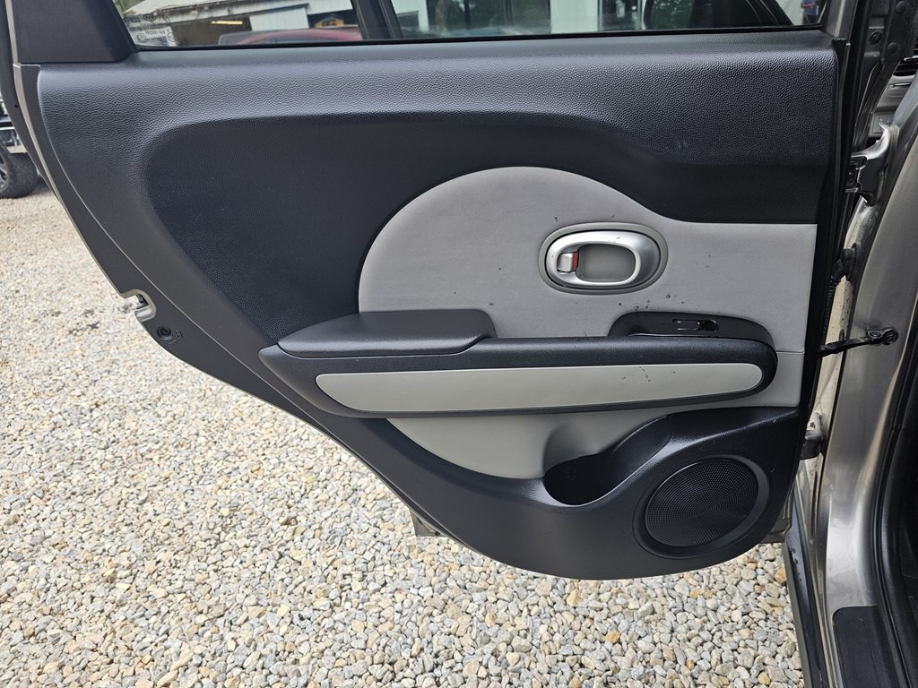 2015 Kia Soul Image 14