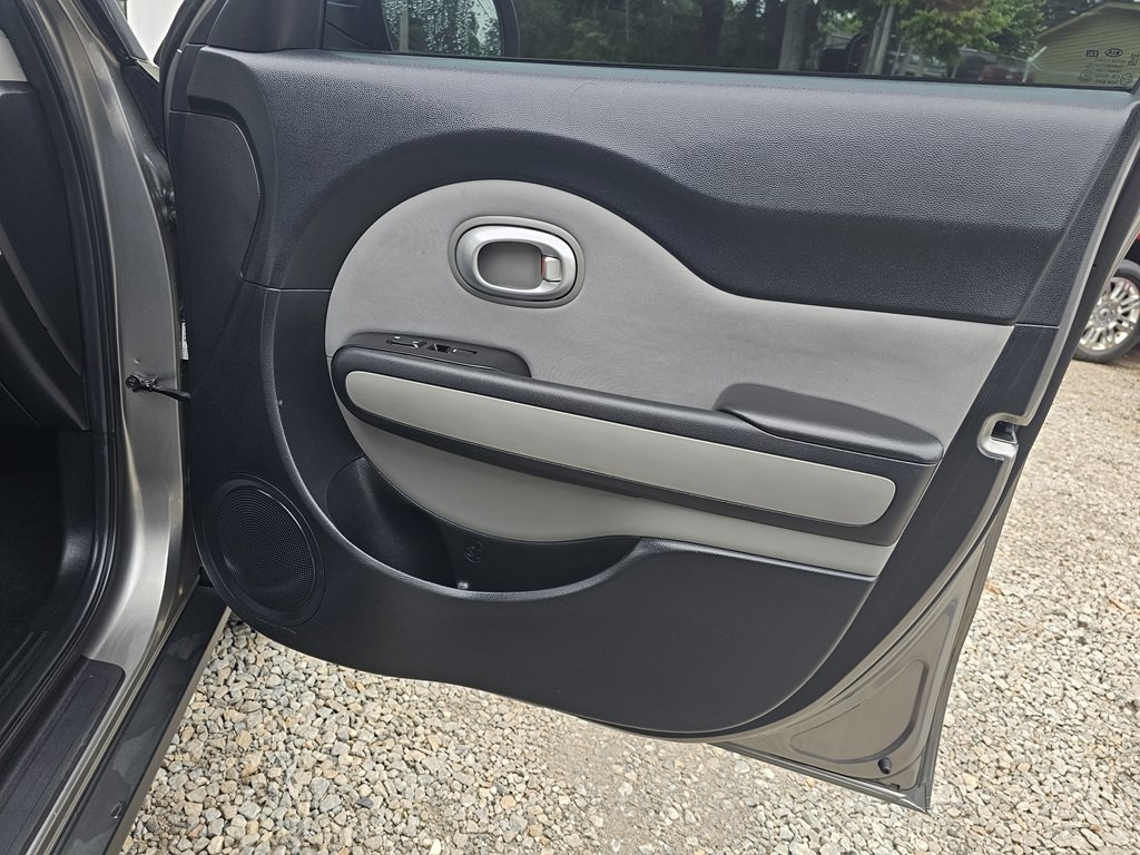 2015 Kia Soul Image 18