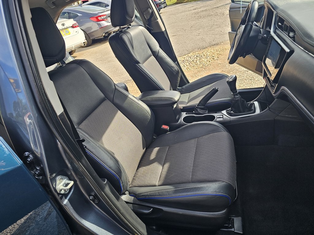 2018 Toyota Corolla Image 17
