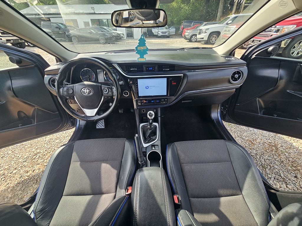 2018 Toyota Corolla Image 19