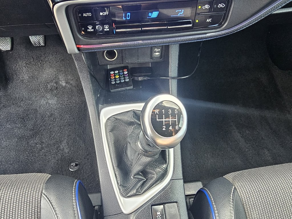 2018 Toyota Corolla Image 24