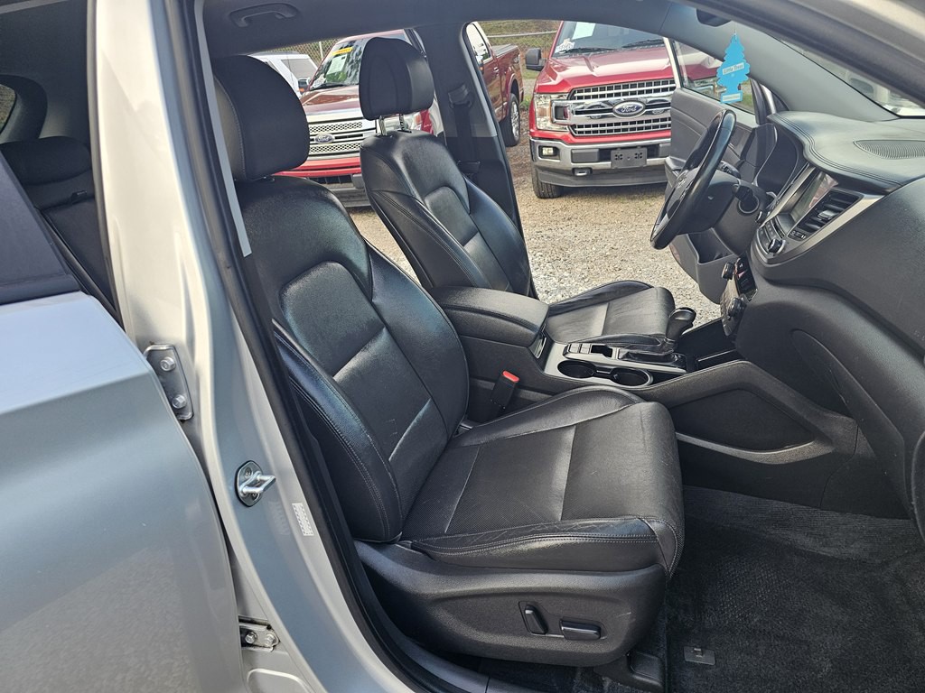 2017 Hyundai Tucson Image 17