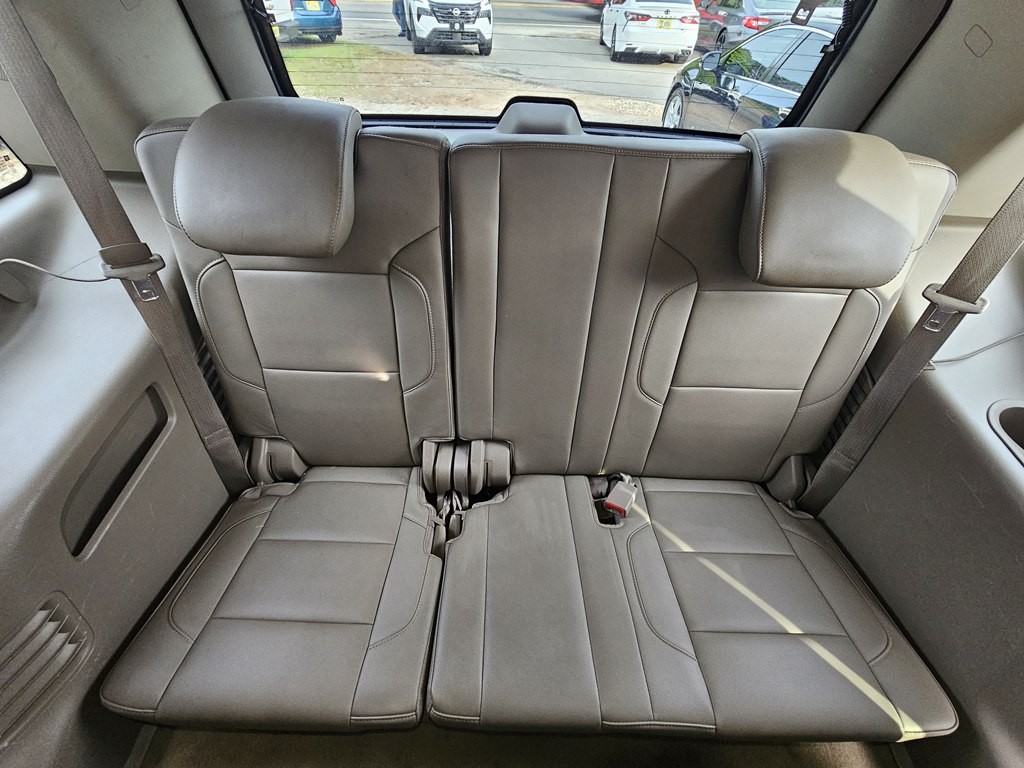 2015 Chevrolet Tahoe Image 17
