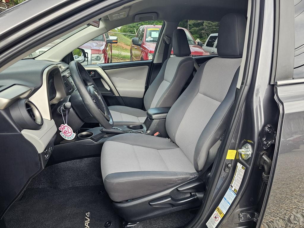 2015 Toyota Rav4 Image 11