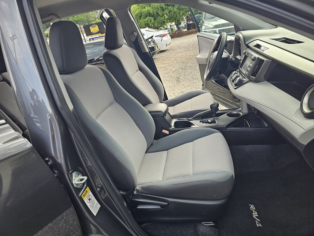2015 Toyota Rav4 Image 17