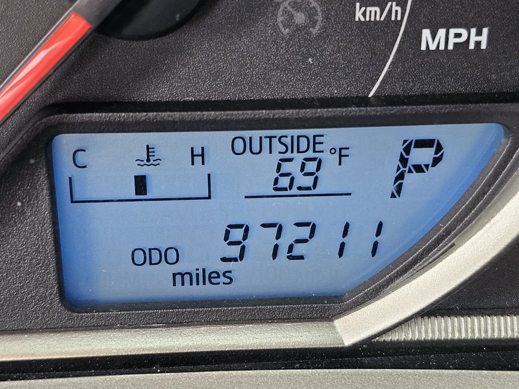 2015 Toyota Rav4 Image 24