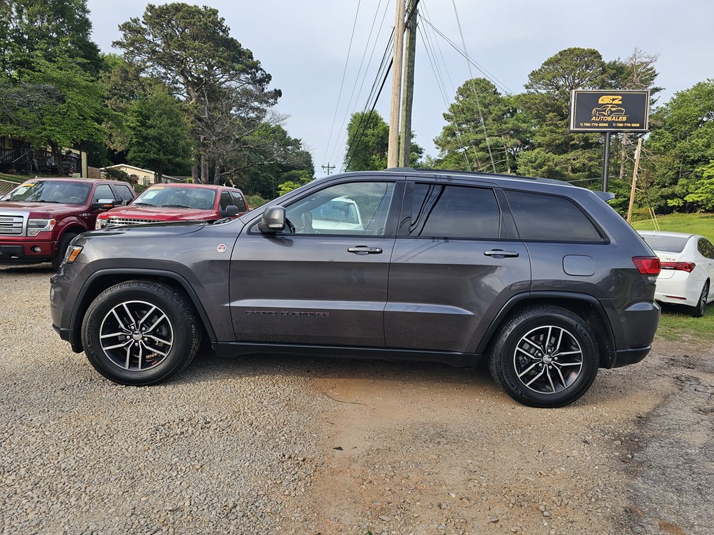 2018 Jeep Grand Cherokee Image 2