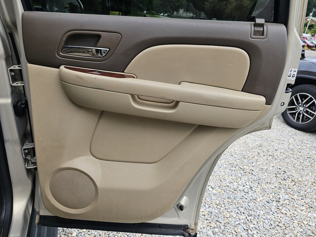 2012 Chevrolet Tahoe Image 16