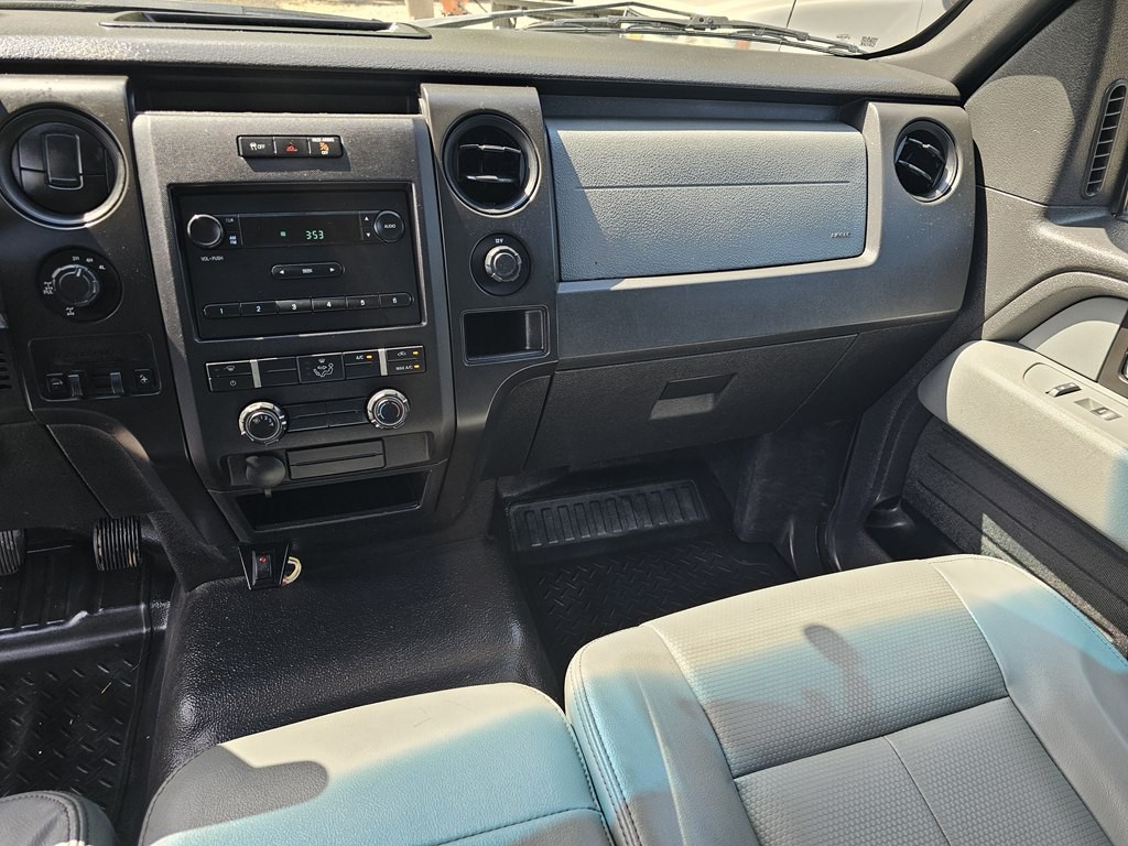 2013 Ford F-150 Image 24
