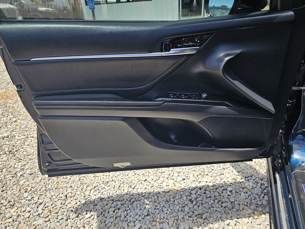 2018 Toyota Camry Image 12