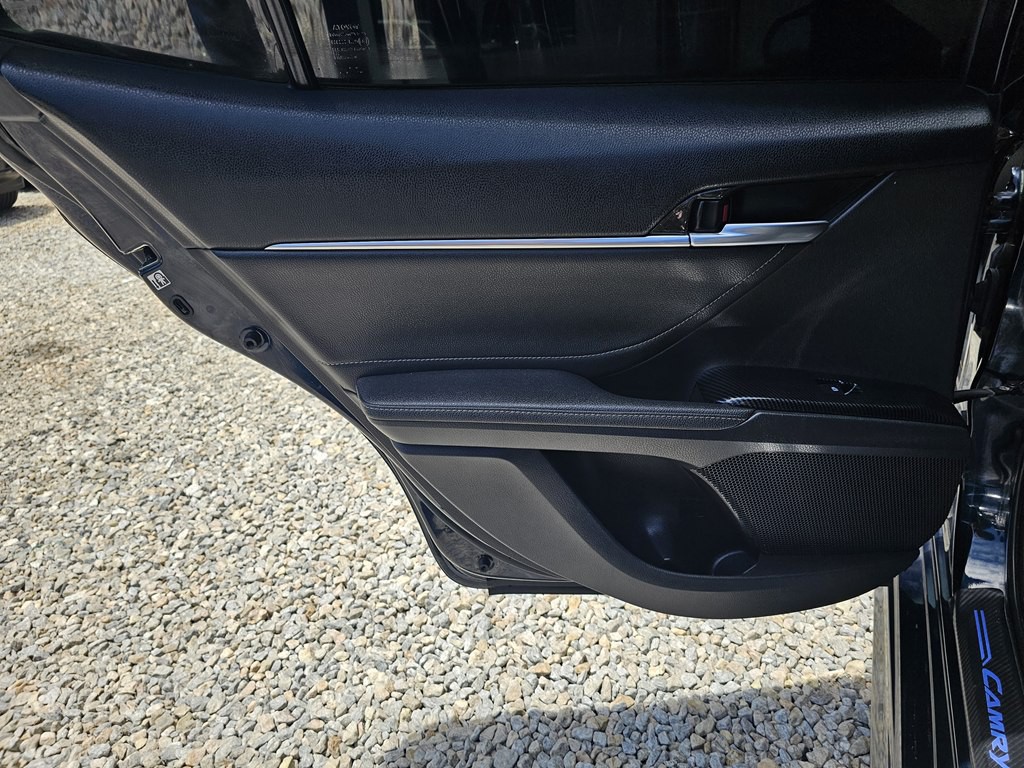 2018 Toyota Camry Image 14
