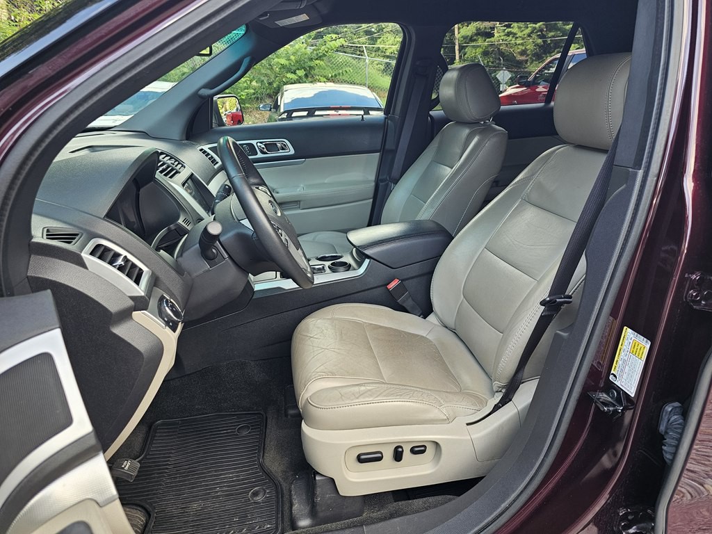2011 Ford Explorer Image 11
