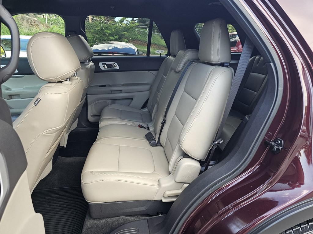 2011 Ford Explorer Image 13