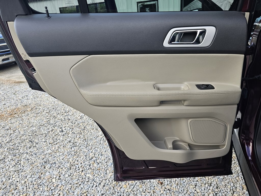 2011 Ford Explorer Image 14