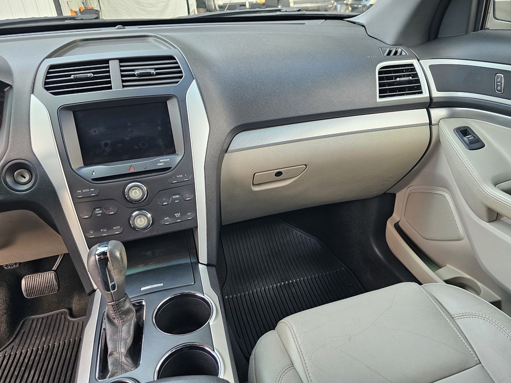 2011 Ford Explorer Image 23