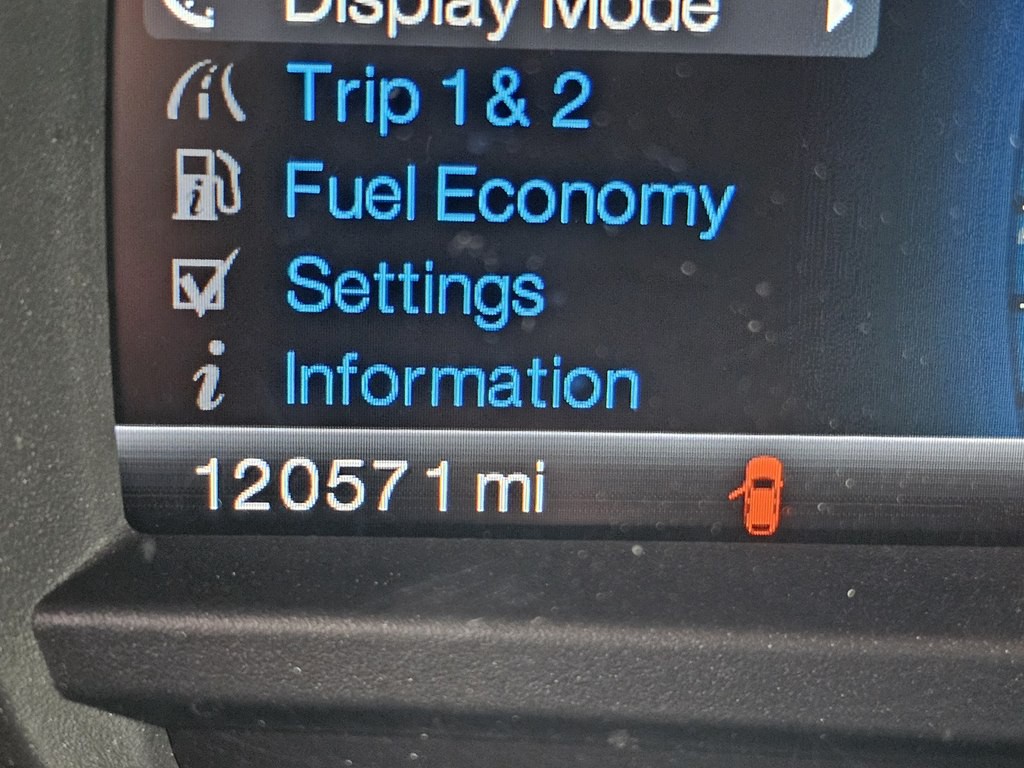 2011 Ford Explorer Image 25