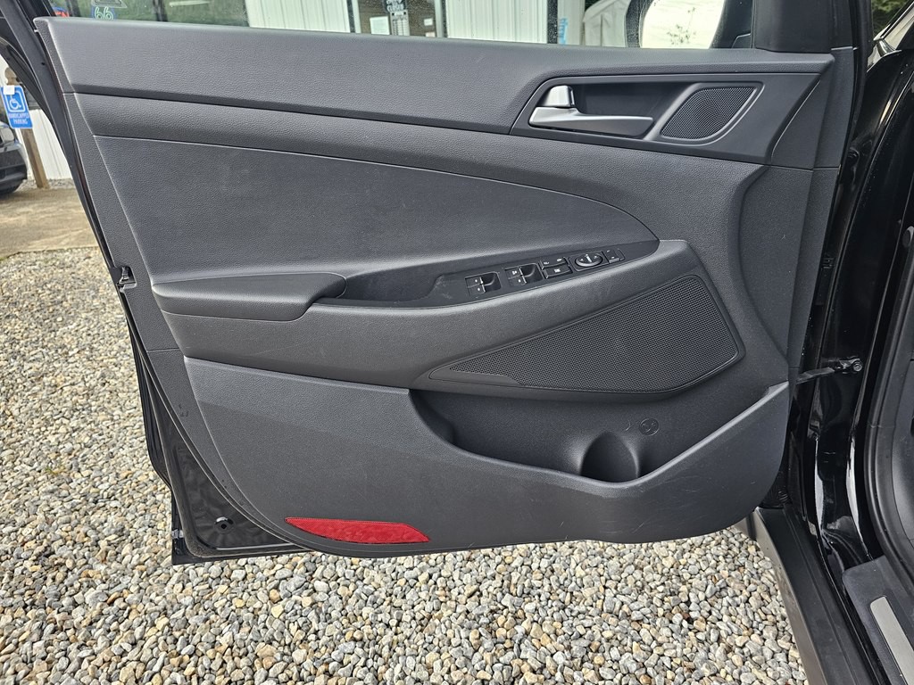 2016 Hyundai Tucson Image 12