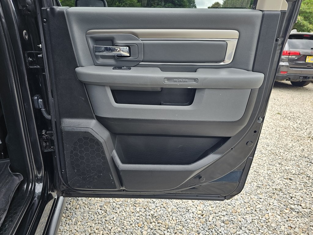 2019 RAM 1500 Image 16