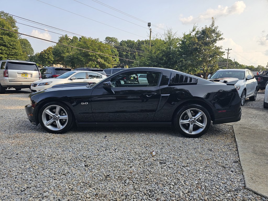 2012 Ford Mustang Image 2