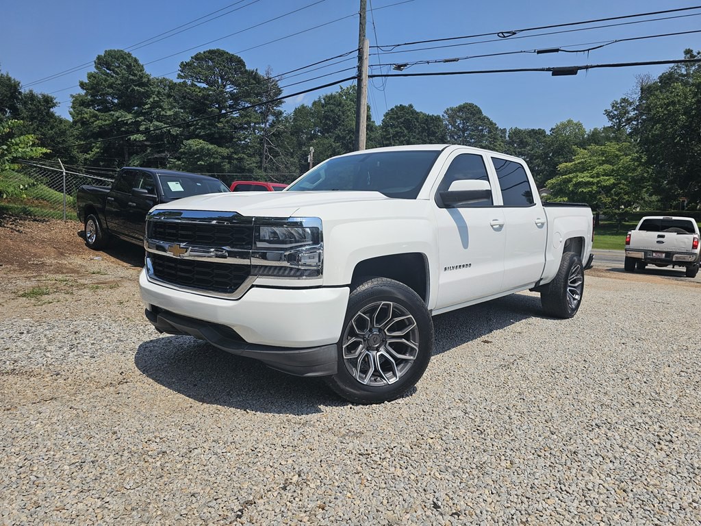 2018 Chevrolet Silverado 1500 Image 1