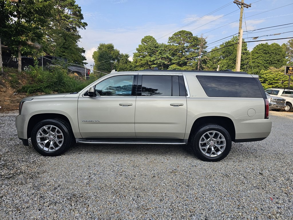 2016 GMC Yukon Image 2