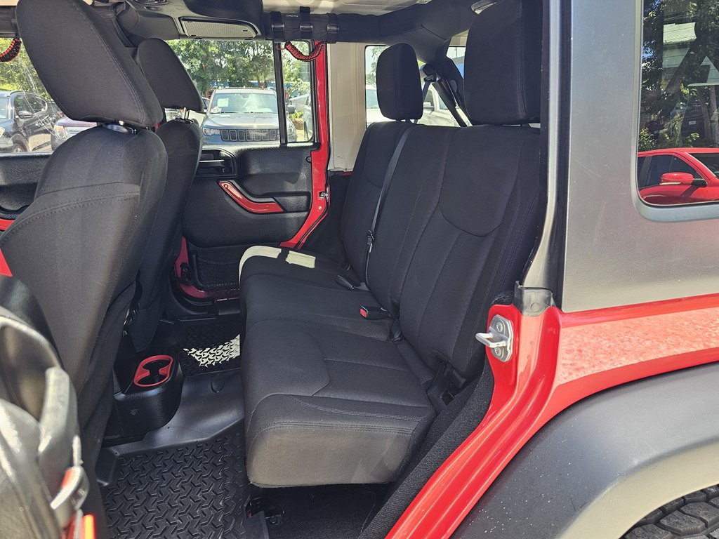 2015 Jeep Wrangler Unlimited Image 13