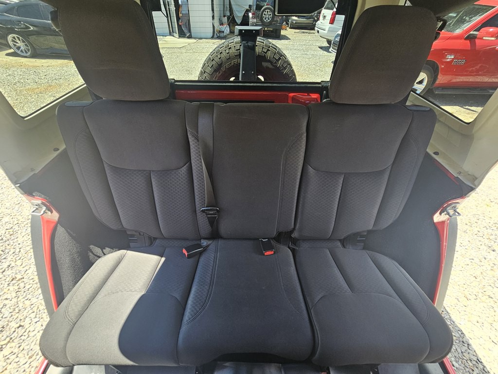 2015 Jeep Wrangler Unlimited Image 21