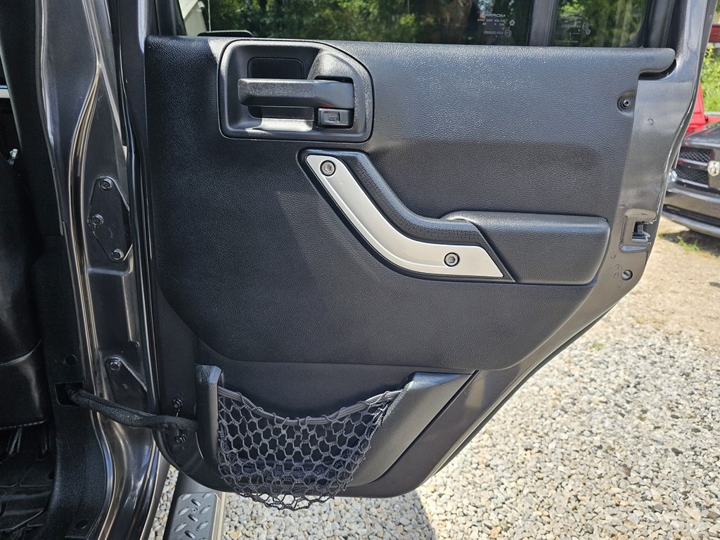 2014 Jeep Wrangler Unlimited Image 16