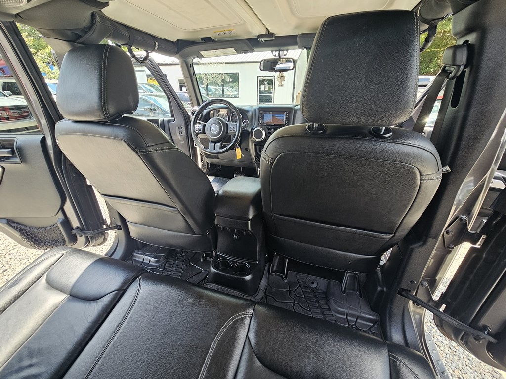 2014 Jeep Wrangler Unlimited Image 20