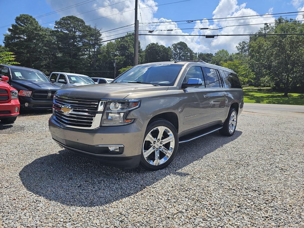 2017 Chevrolet Suburban Image 1