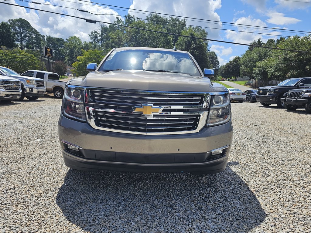 2017 Chevrolet Suburban Image 5