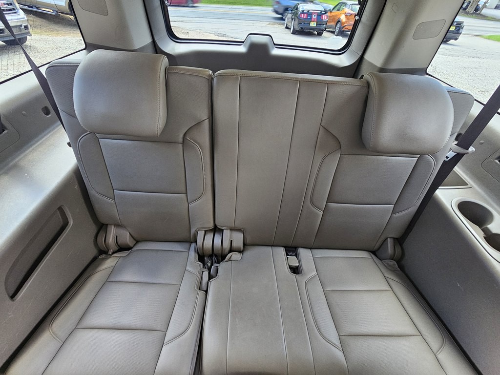 2017 Chevrolet Suburban Image 18