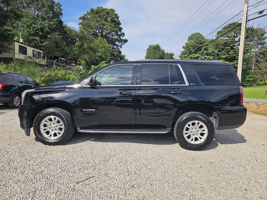2017 GMC Yukon Image 2
