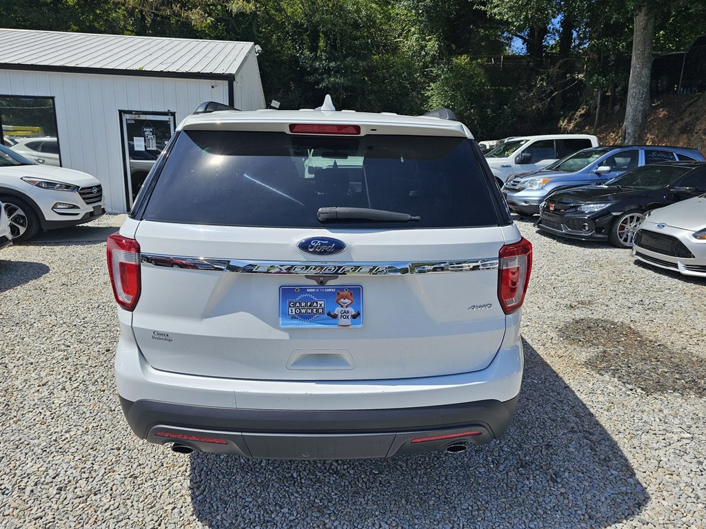 2017 Ford Explorer Image 9