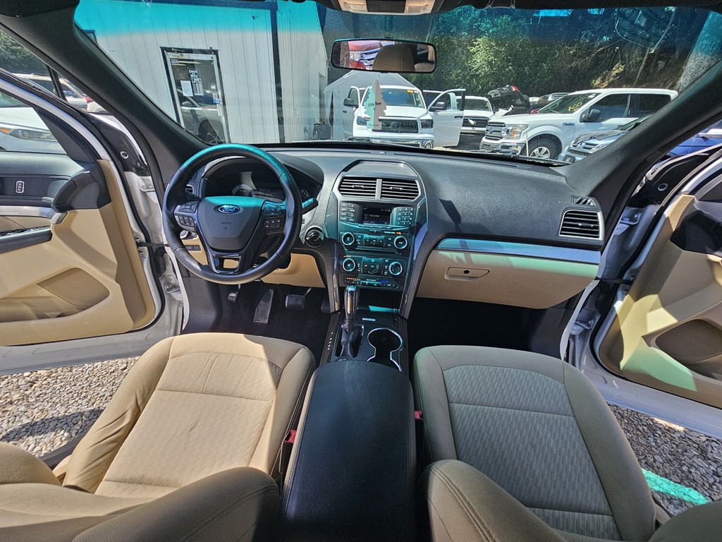 2017 Ford Explorer Image 22